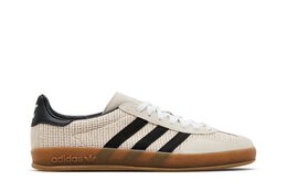 Adidas: Чёрные кроссовки  Gazelle Indoor