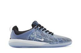 Nike: Серые кроссовки 