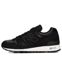 New Balance: Чёрные кроссовки  1300