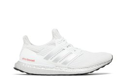 Adidas: Белые кроссовки  UltraBoost DNA