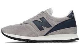 New Balance: Серые кроссовки 