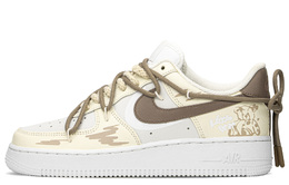 Nike: Бежевые кроссовки  Air Force 1