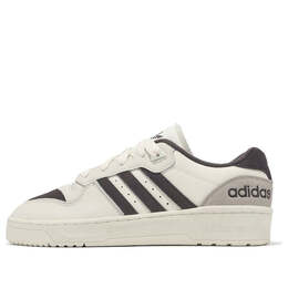 Adidas: Белые кроссовки 