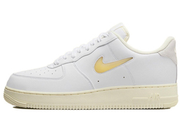 Nike: Зелёные кроссовки  Air Force 1