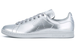 Adidas: Серебристые кроссовки  Stan Smith