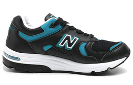 New Balance: Кроссовки  1700