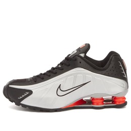 Nike: Чёрные кроссовки  Shox R4