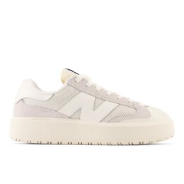 New Balance: Бежевые кроссовки 