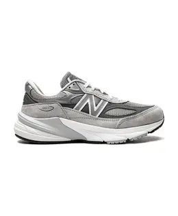 New Balance: Серые кроссовки 