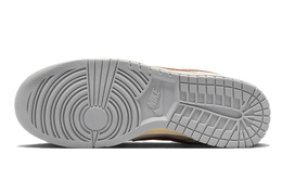 Nike: Оранжевые кроссовки  Dunk