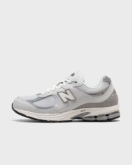 New Balance: Кроссовки  2002R