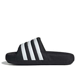 Adidas: Чёрные шлёпанцы  Adilette