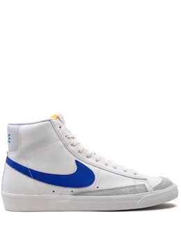 Nike: Белые кроссовки  Blazer Mid 77 Vintage