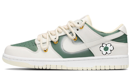 Nike: Белые кроссовки  Dunk
