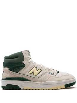 New Balance: Зелёные кроссовки 