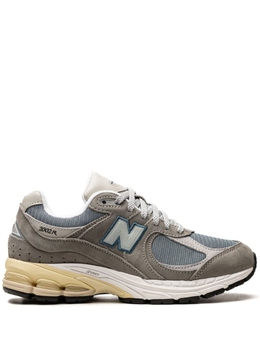 New Balance: Голубые кроссовки  2002R