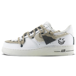 Nike: Белые кроссовки  Air Force 1