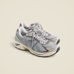 Asics: Серые кроссовки 