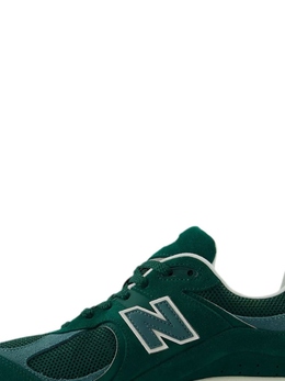 New Balance: Зелёные кроссовки  2002R