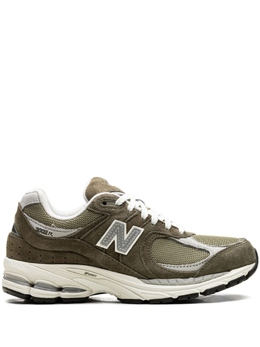 New Balance: Зелёные кроссовки  2002R
