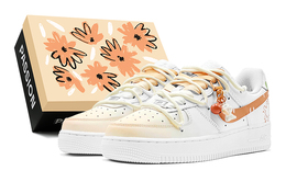 Nike: Оранжевые кроссовки  Air Force 1