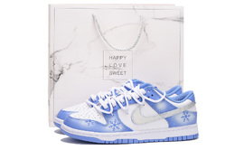 Nike: Белые кроссовки  Dunk