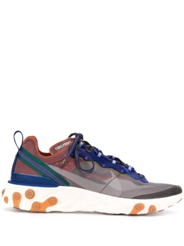 Nike: Серые кроссовки  React Element 87