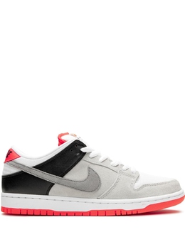 Nike: Серые кроссовки  SB Dunk