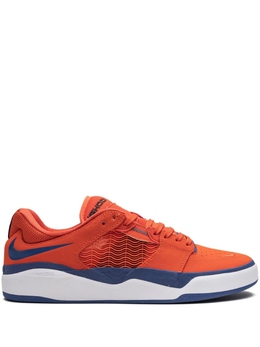 Nike: Оранжевые кроссовки 
