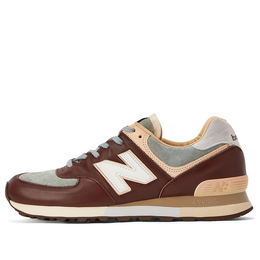 New Balance: Коричневые кроссовки  576