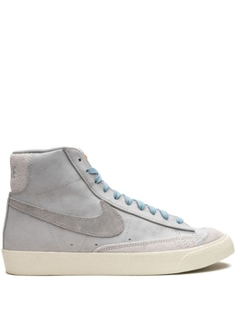 Nike: Зелёные кеды  Blazer Mid 77