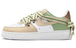 Nike: Белые кроссовки  Air Force 1