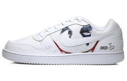 Nike: Белые кроссовки 