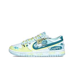 Nike: Белые кроссовки  Dunk
