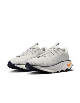 Nike: Оранжевые кроссовки 