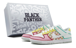Nike: Розовые кроссовки  Dunk