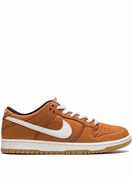 Nike: Коричневые кроссовки  SB Dunk Low Pro