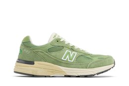 New Balance: Зелёные кроссовки 