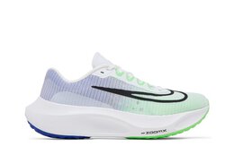 Nike: Зелёные кроссовки  Zoom Fly