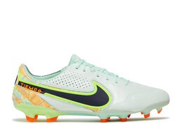 Nike: Зелёные кроссовки 