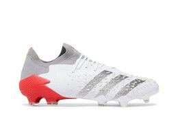 Adidas: Белые кроссовки  Predator