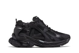 Balenciaga: Чёрные кроссовки  Runner