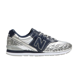 New Balance: Серебристые кроссовки  996