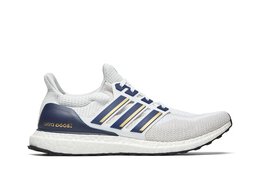 Adidas: Белые кроссовки  UltraBoost DNA