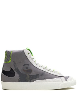 Nike: Серые кеды  Blazer Mid