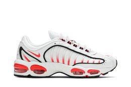 Nike: Белые кроссовки  Air Max Tailwind 4