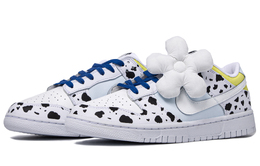 Nike: Белые кроссовки  Dunk