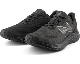 New Balance: Чёрные кроссовки  Fresh Foam