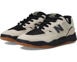 New Balance: Кроссовки  1010