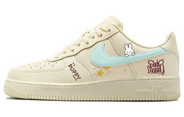 Nike: Бежевые кроссовки  Air Force 1